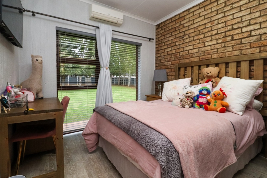 3 Bedroom Property for Sale in Flamwood North West